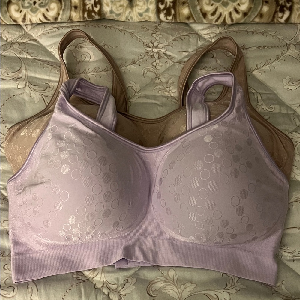 Bali Wireless comfort Revolution Bras in Lavender and Beige Size 2x